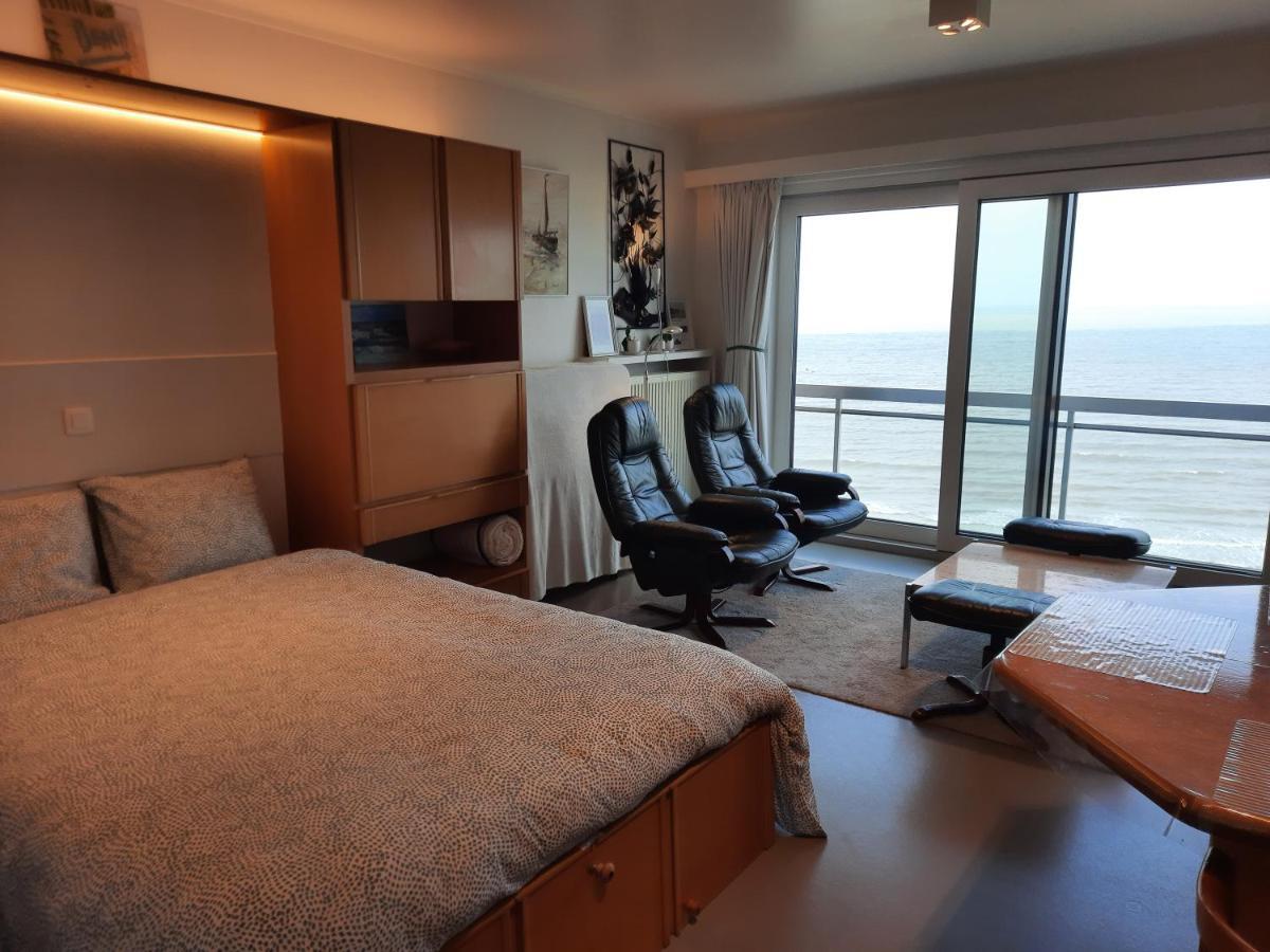 Studio On The Beach With Sea View 米德尔克尔克 外观 照片