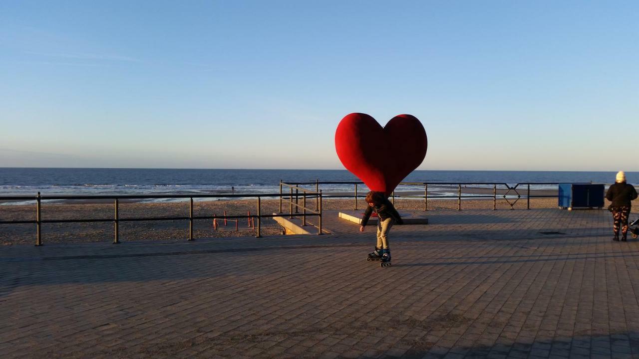 Studio On The Beach With Sea View 米德尔克尔克 外观 照片